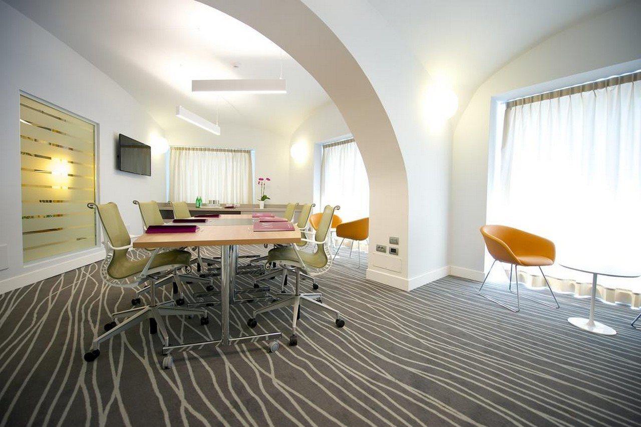 Mercure Napoli Centro Angioino Экстерьер фото