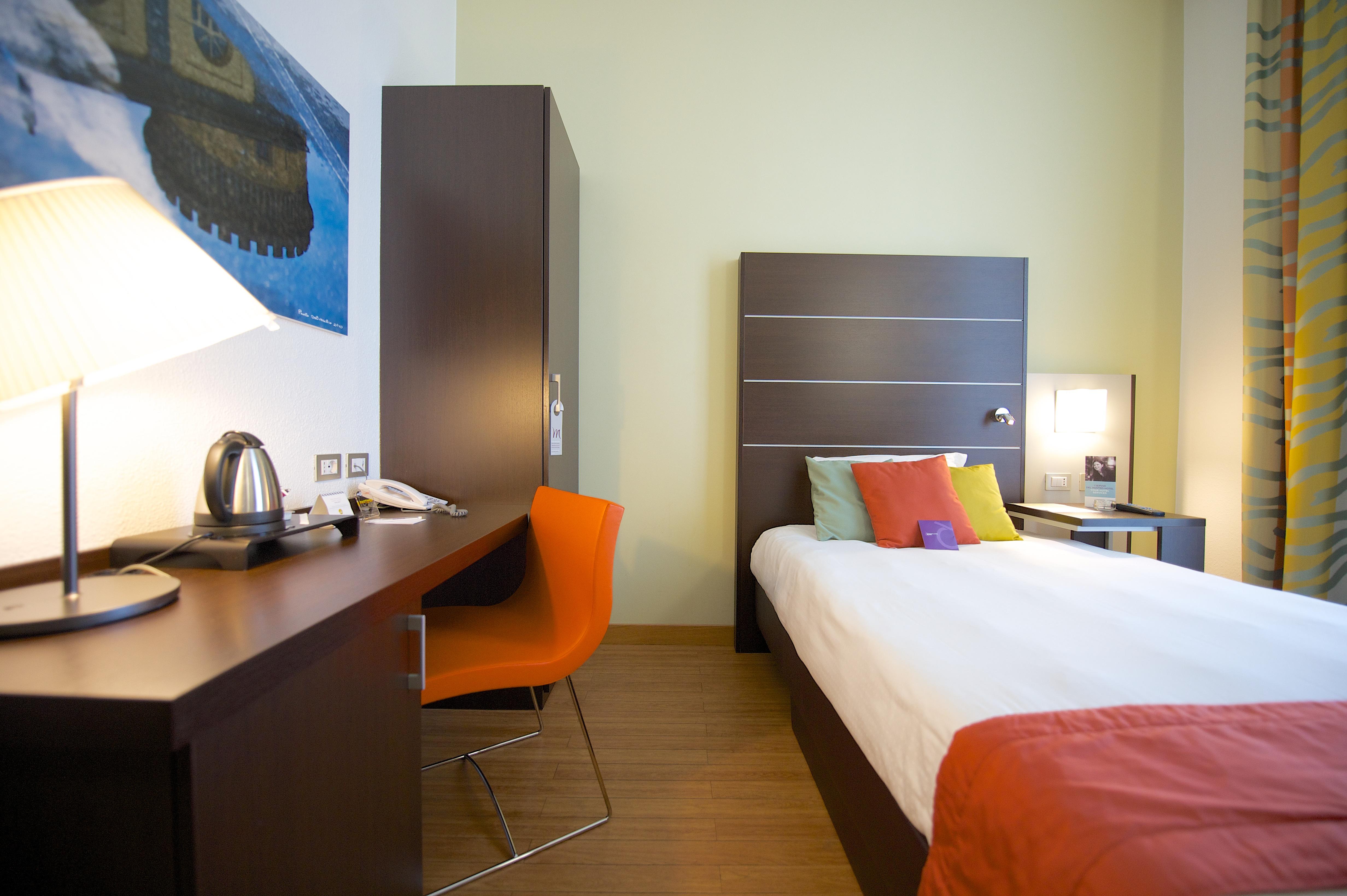 Mercure Napoli Centro Angioino Экстерьер фото