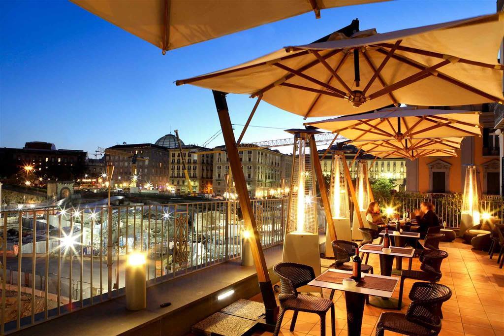 Mercure Napoli Centro Angioino Экстерьер фото