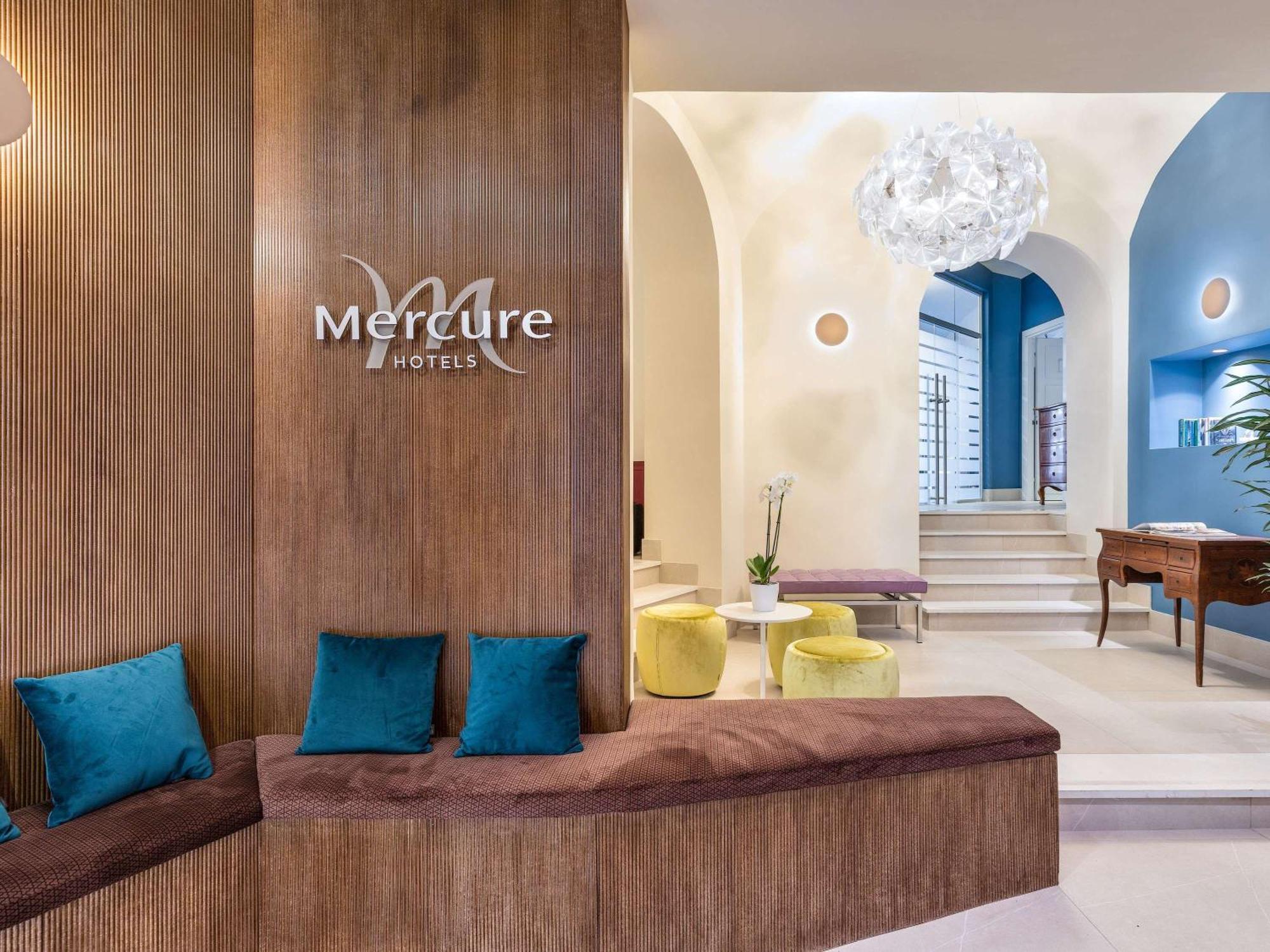 Mercure Napoli Centro Angioino Экстерьер фото