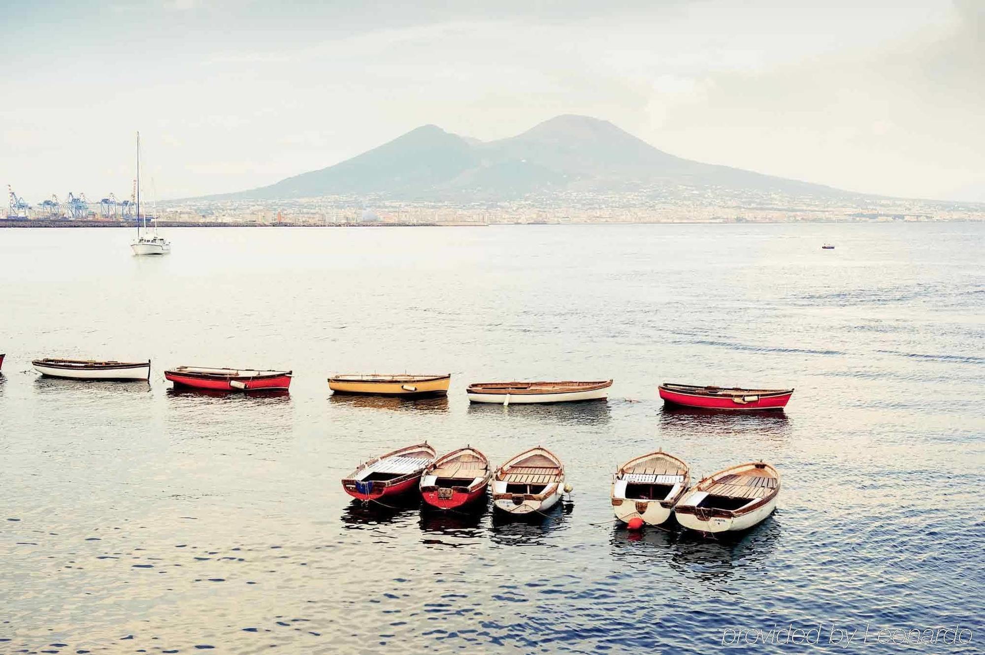 Mercure Napoli Centro Angioino Экстерьер фото