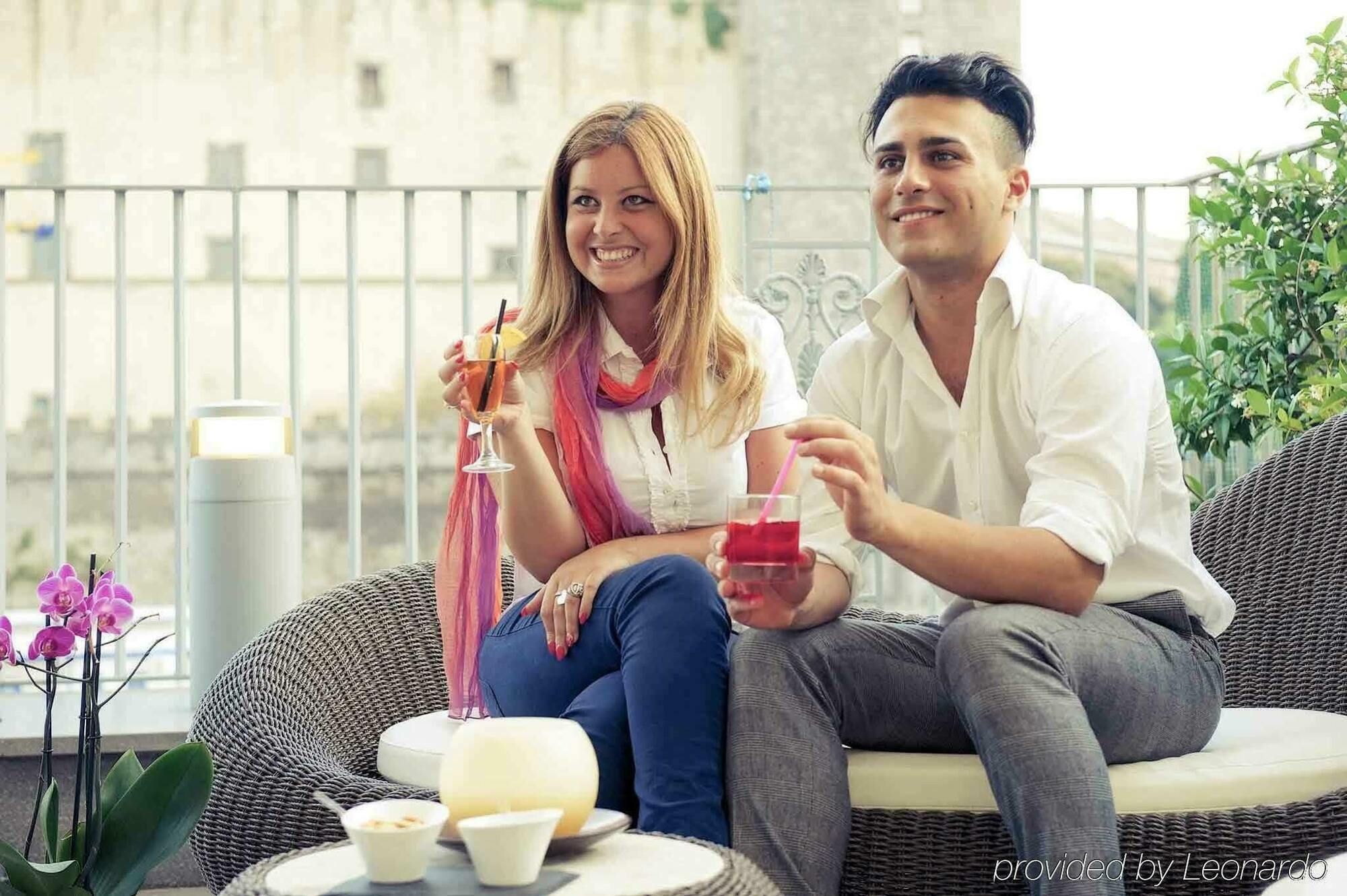 Mercure Napoli Centro Angioino Экстерьер фото